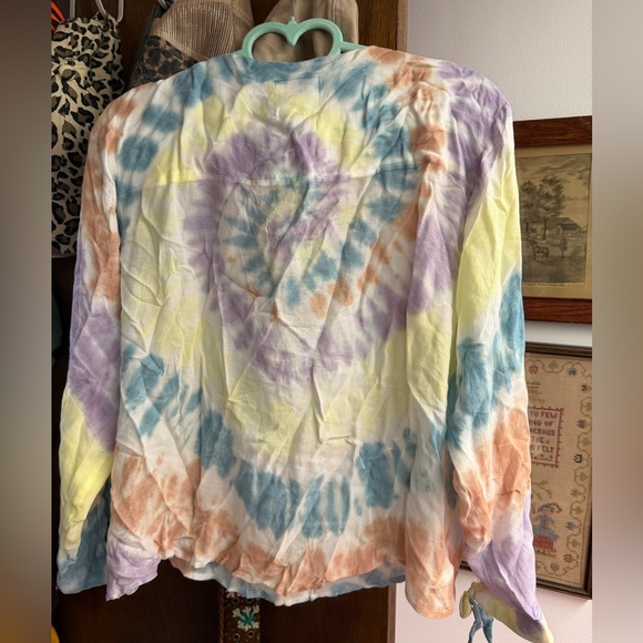 CHASOR size S pullover top - Picture 2 of 5